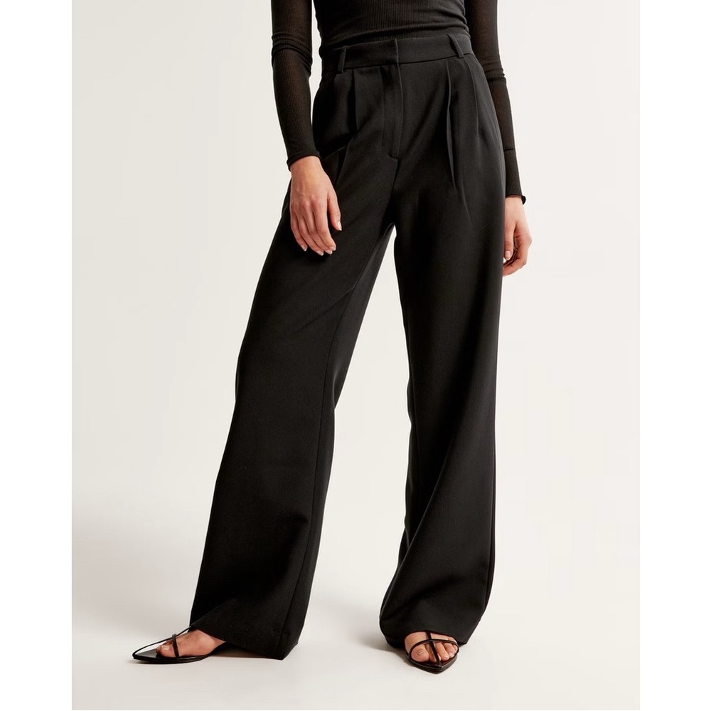 Abercrombie & Fitch Sloane Tailored Wide Leg Trouser Pant in Black